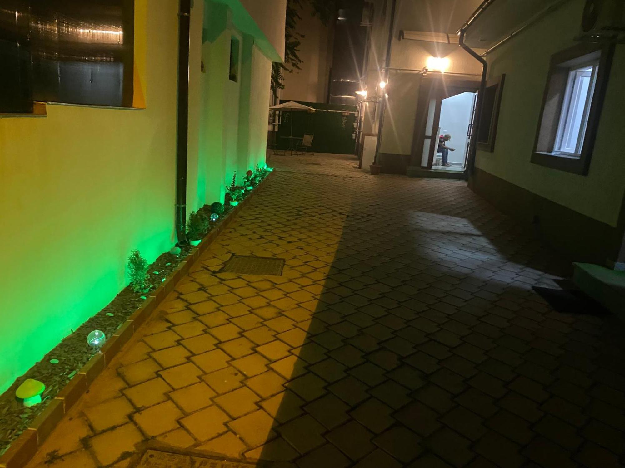 Cazan House Hostel Bucharest Exterior photo
